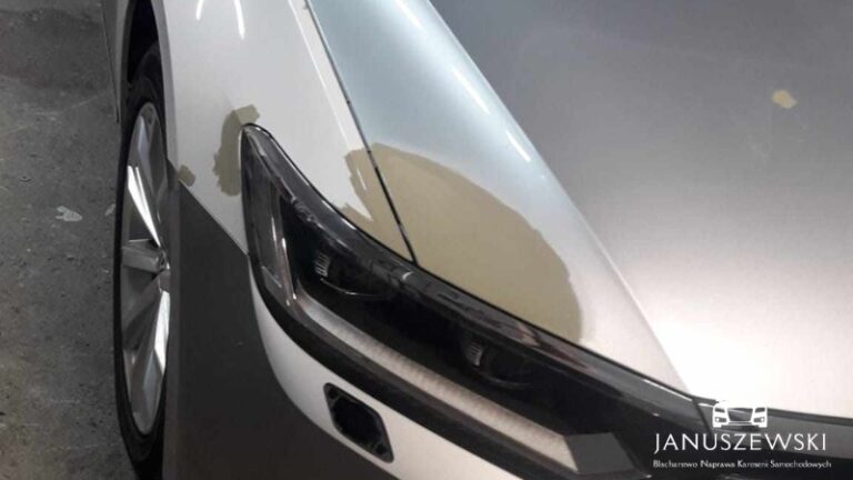 Montaż nowego zderzaka i maski Volkswagen Passat B8 4Motion – blacharz Gorzów Wielkopolski.