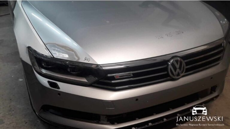 Demontaż uszkodzonego zderzaka i nadkoli w Volkswagen Passat B8 4Motion – warsztat blacharski Gorzów Wielkopolski.